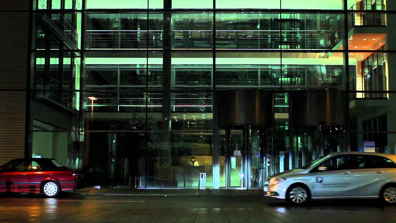 Mercedes-Benz Tweet Fleet (English)