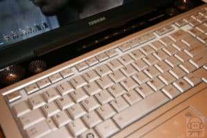 toshiba satellitex200 6