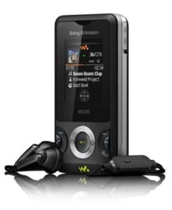 w205 front closed angle with headsets musicplayer
