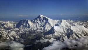 everest 8 580x330