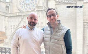 Lean finance absorbe la asesorÃ­a digital Asenze para ofrecer la carta de servicios mÃ¡s completa del sector