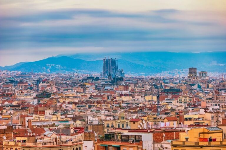 Barcelona: Un Pilar Estratégico para el Sector Empresarial del Gran Consumo