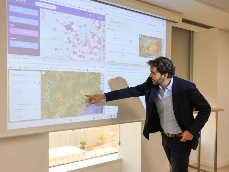 Home Elementor 5 Allianz supera los 1,2 millones de avisos preventivos a clientes ante los incendios forestales este verano